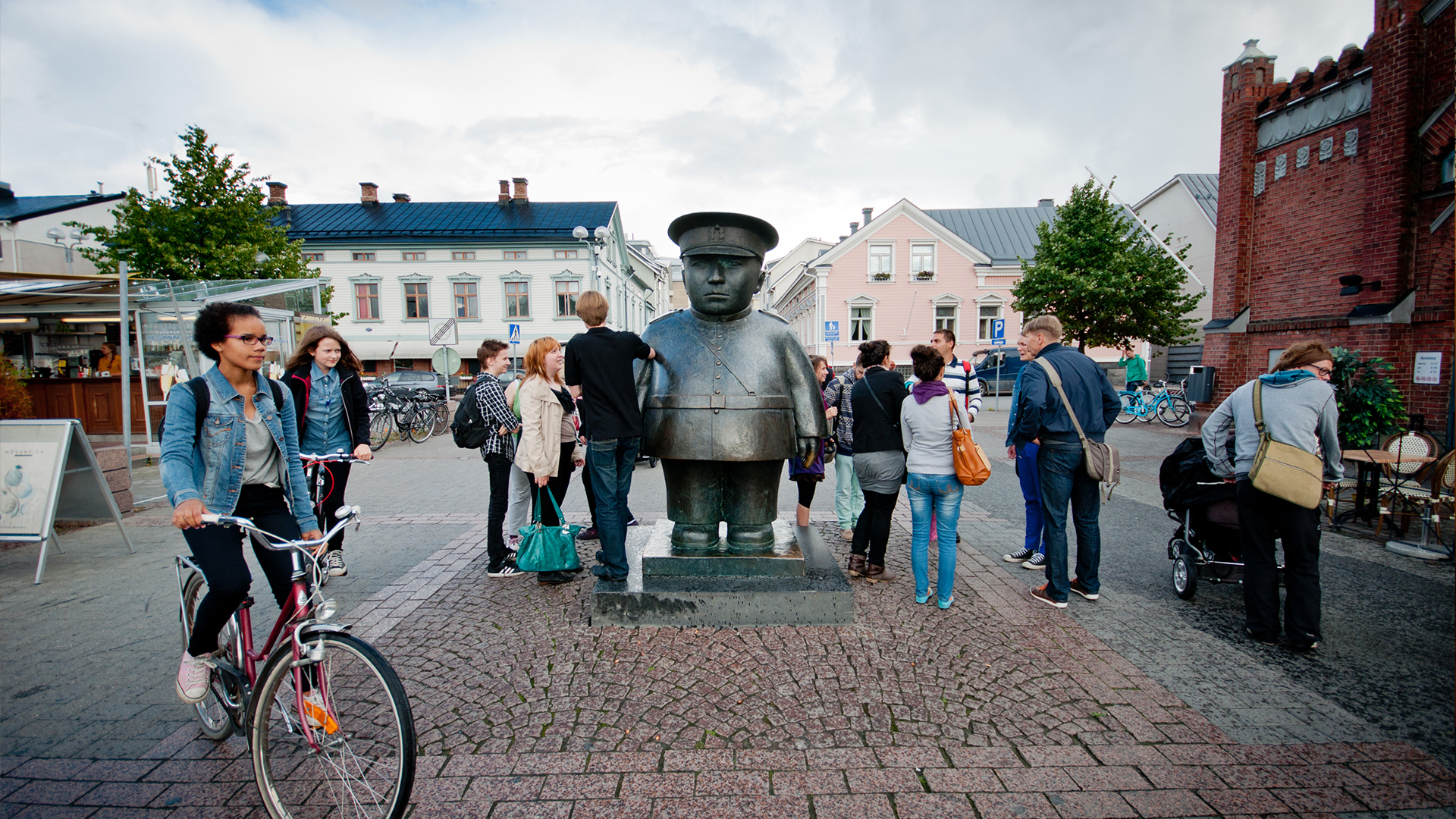 Nothing to see here! Just kidding… Find the main attractions in Oulu