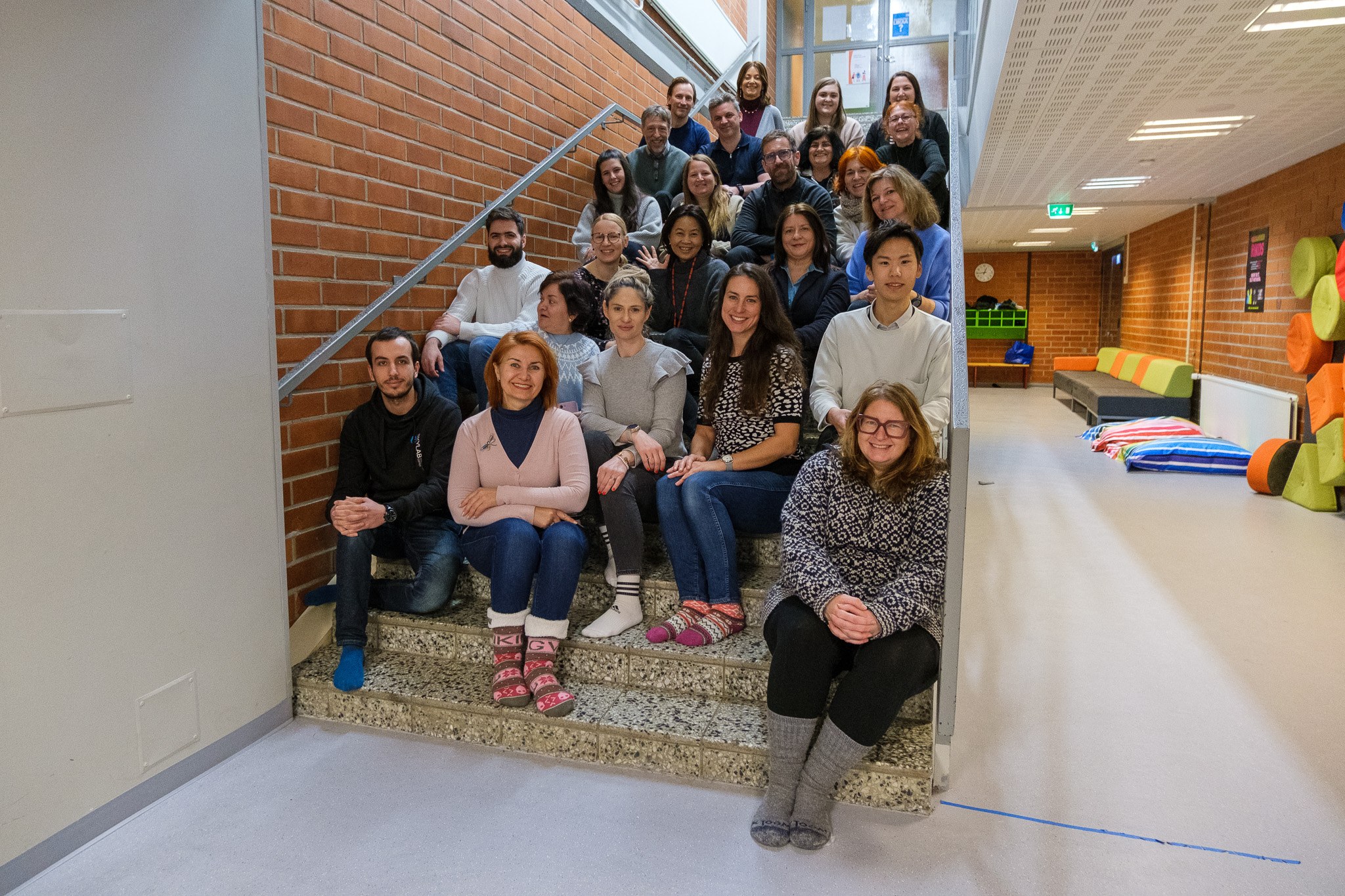Kansainvälinen opettajaryhmä vaikuttui Oulun kasvatusalan innovaatioiden, kulttuurin ja menetelmien yhdistelmästä