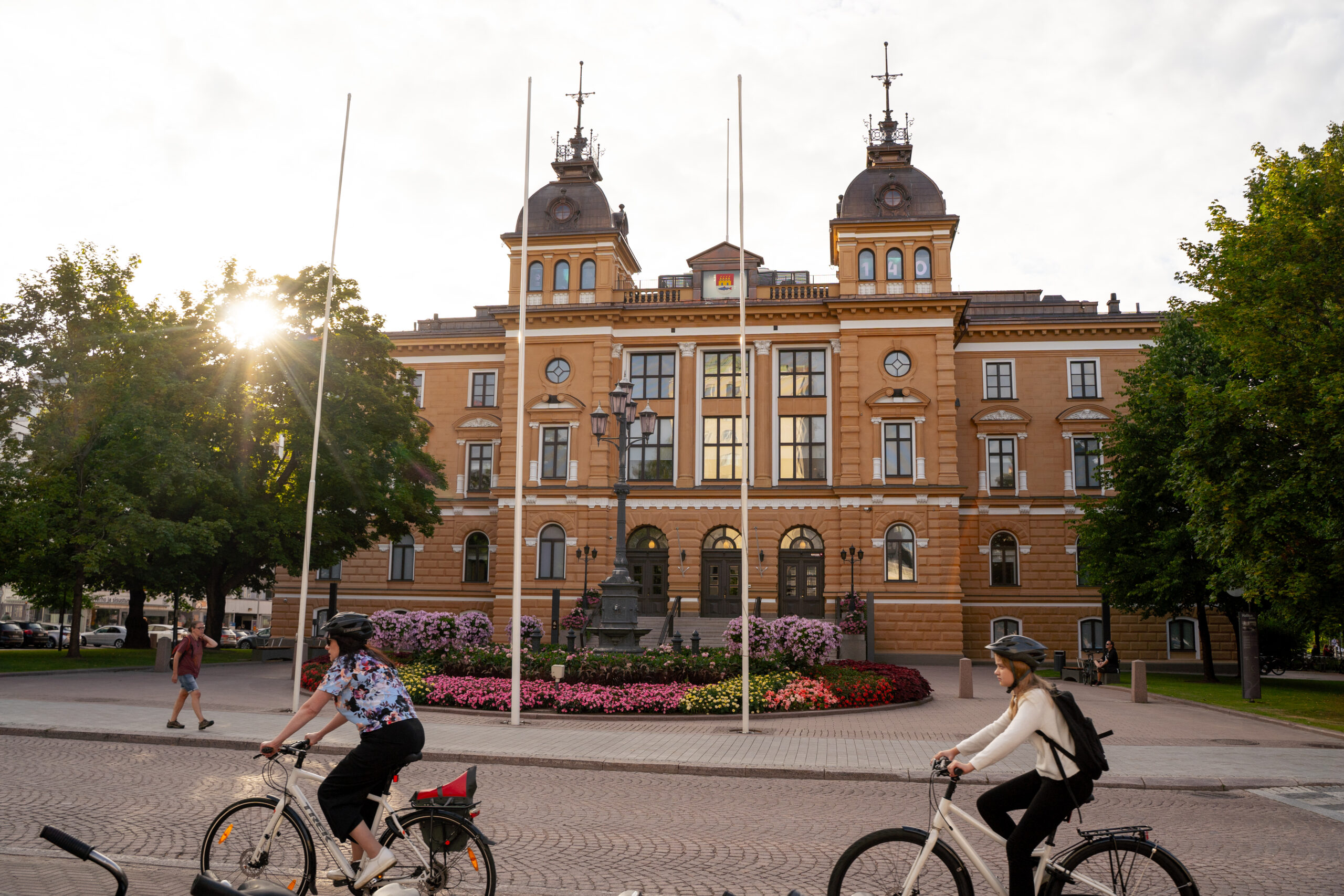 Pyörä alle ja menoksi – tutustu Ouluun helposti vuokrapyörällä